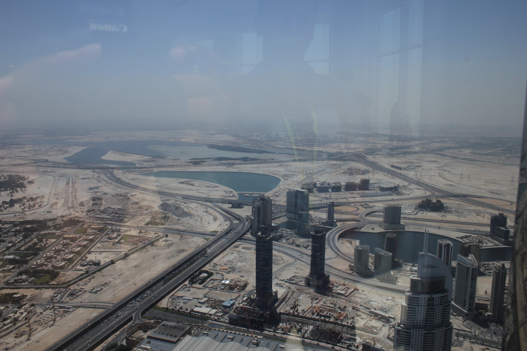 This side isn't as nice as the side with the water, but it does give you a good idea how far Dubai has come in the last few decades.